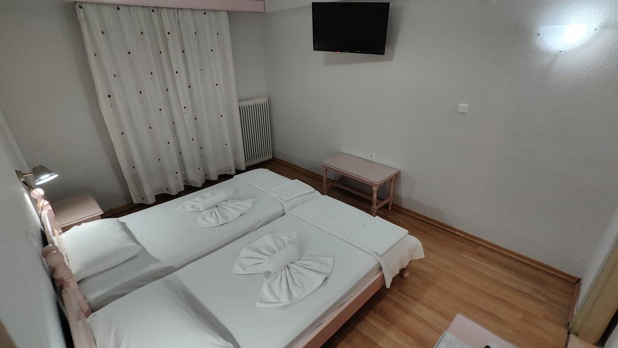 Kapolos Spa Hotel Loutra Edipsou  Zimmer foto